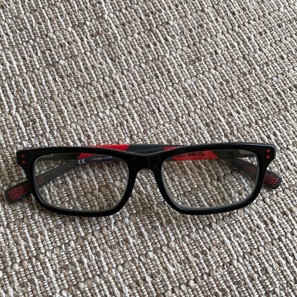 Nike - Picture 4 of 16